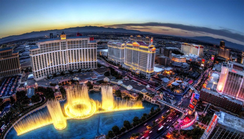 Top 10 Places To Visit Around The World- Bellagio Hotel